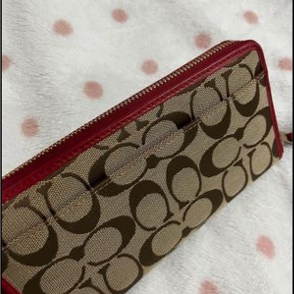 Coach Wallet - Picture 3 of 3